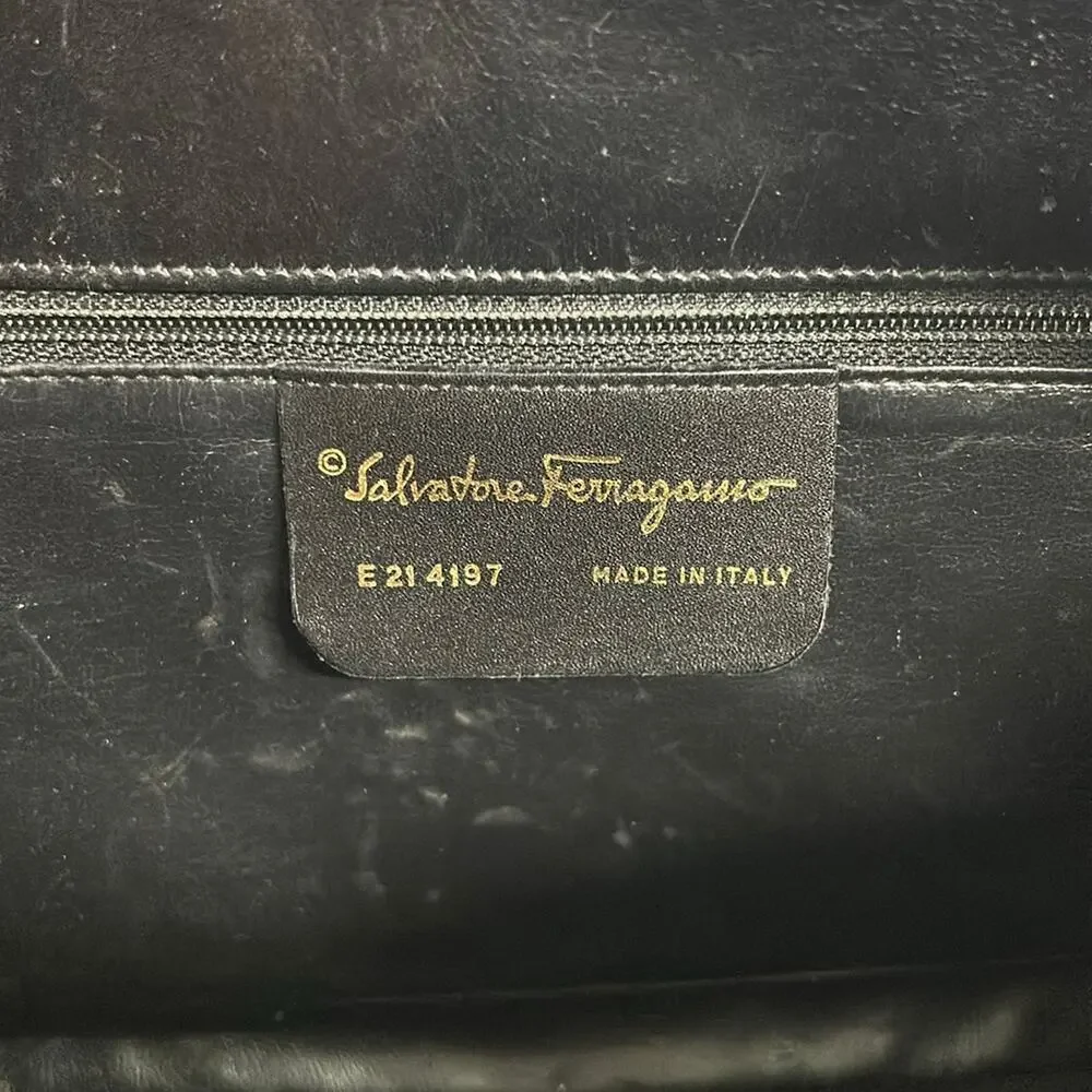 Salvatore Ferragamo Gancini Handbag E21